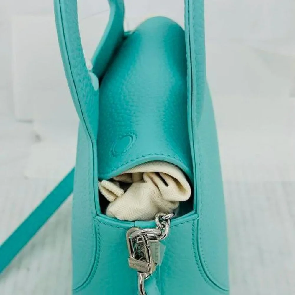 Tiffany & Co. Bucket Bag Heart Purse In Tiffany Blue Leather NWT Authentic - Picture 4 of 5